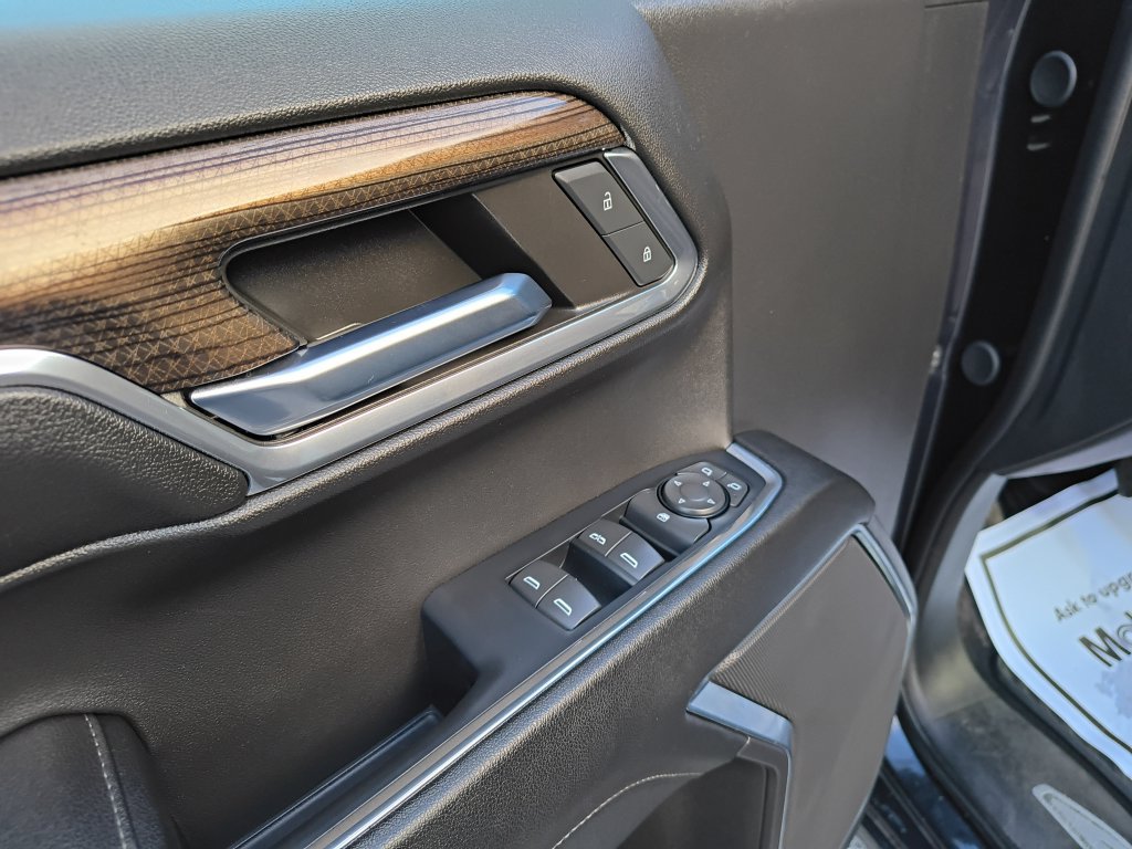 Used 2024 Chevrolet Silverado 1500 LT AWD/4WD image 11