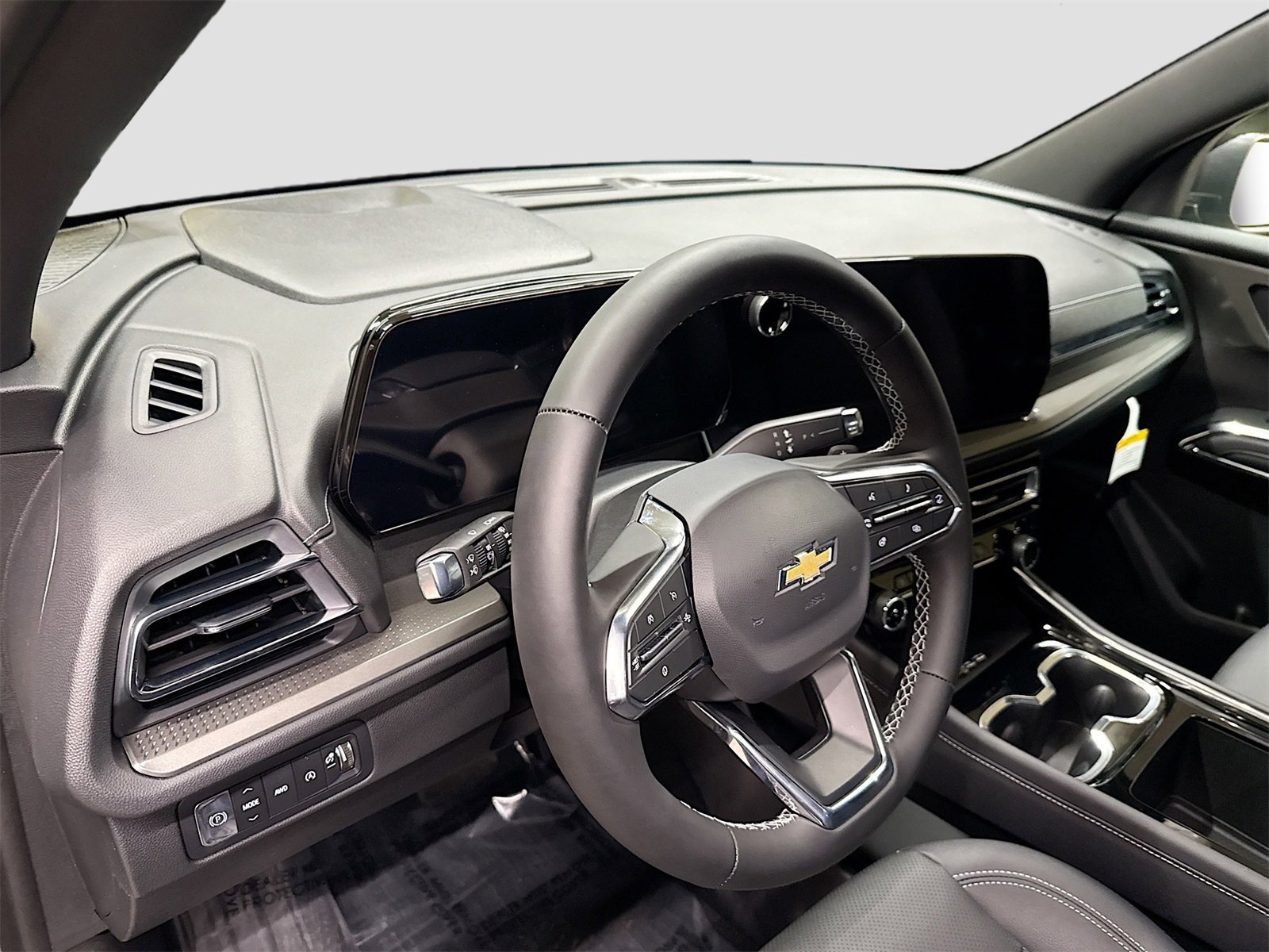 New 2026 Chevrolet Traverse LT image 9