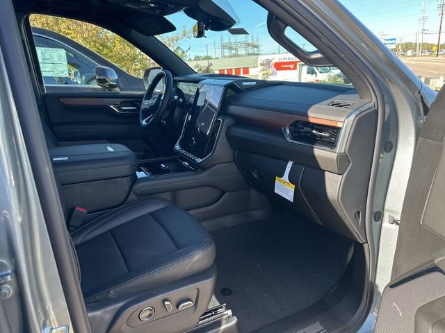 New 2026 GMC Yukon XL Denali w/ Denali Reserve Package image 29