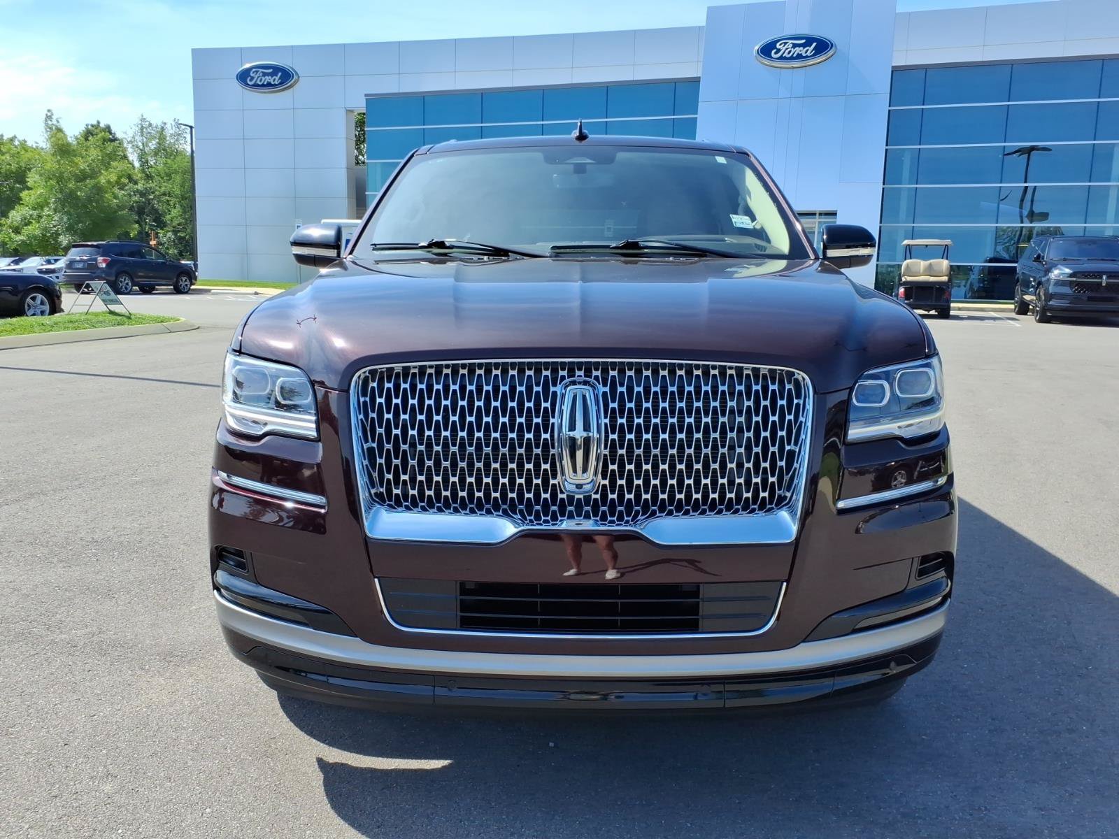 Used 2024 Lincoln Navigator L Reserve AWD/4WD image 8