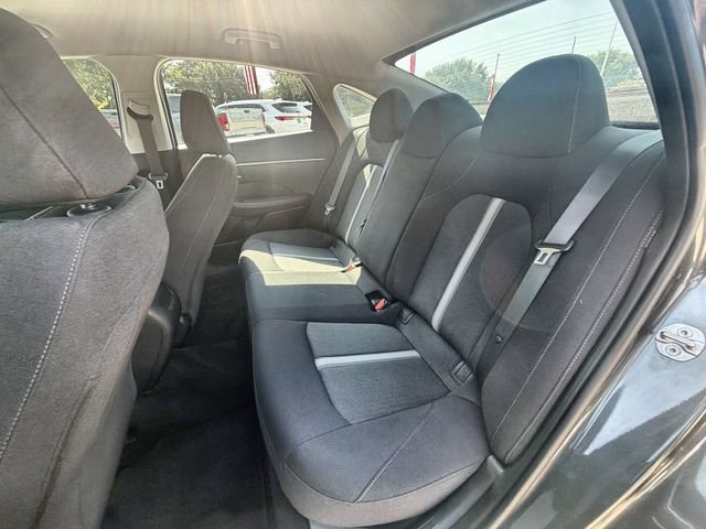 Used 2025 Hyundai Sonata SE FWD image 23