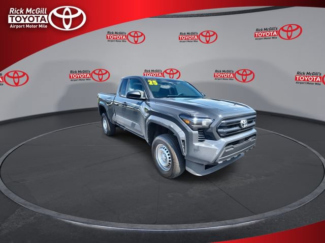 Used 2025 Toyota Tacoma SR AWD/4WD image 2