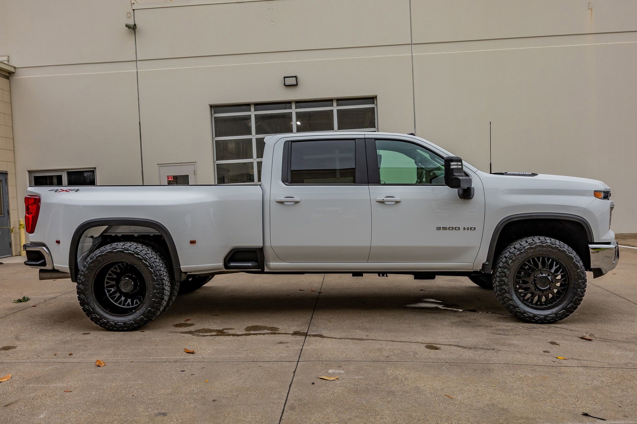 Used 2026 Chevrolet Silverado 3500 LT w/ Convenience Package AWD/4WD image 11