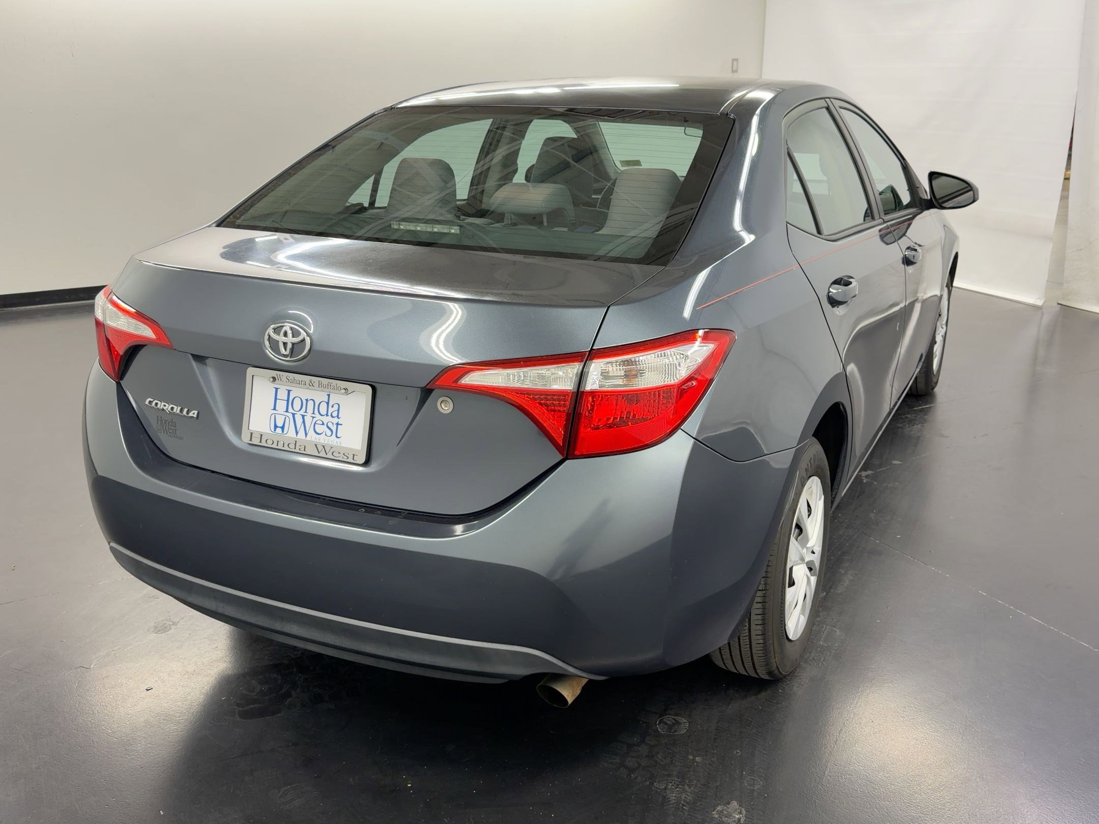 Used 2014 Toyota Corolla L image 9