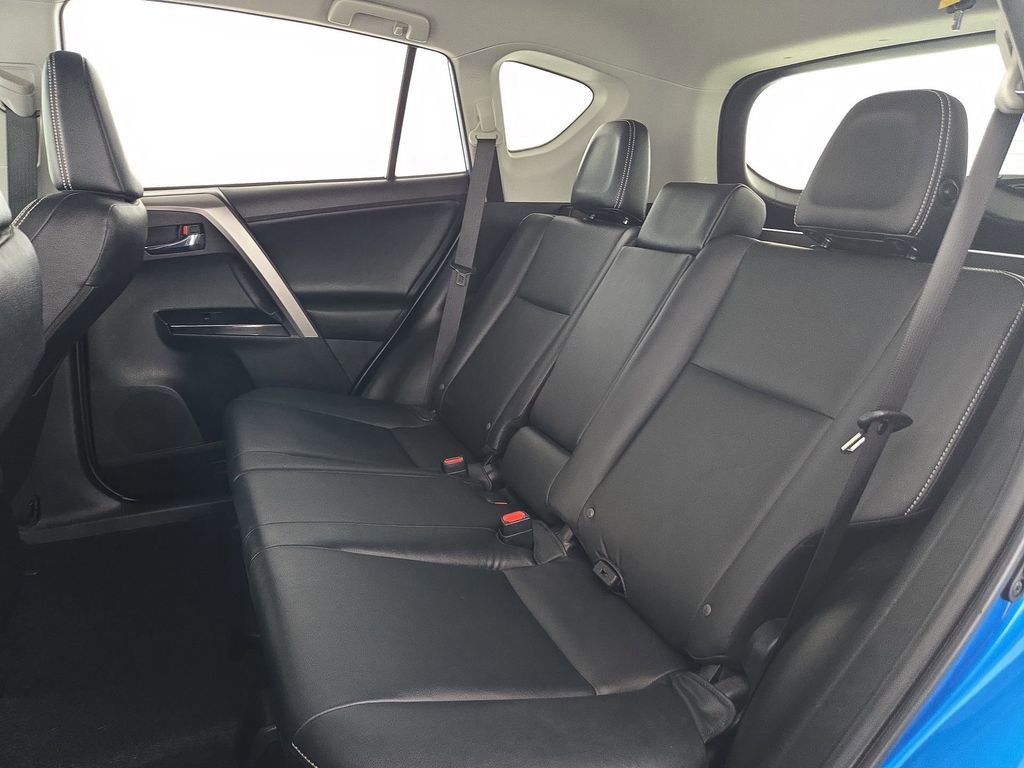 Used 2016 Toyota RAV4 Limited AWD/4WD image 30