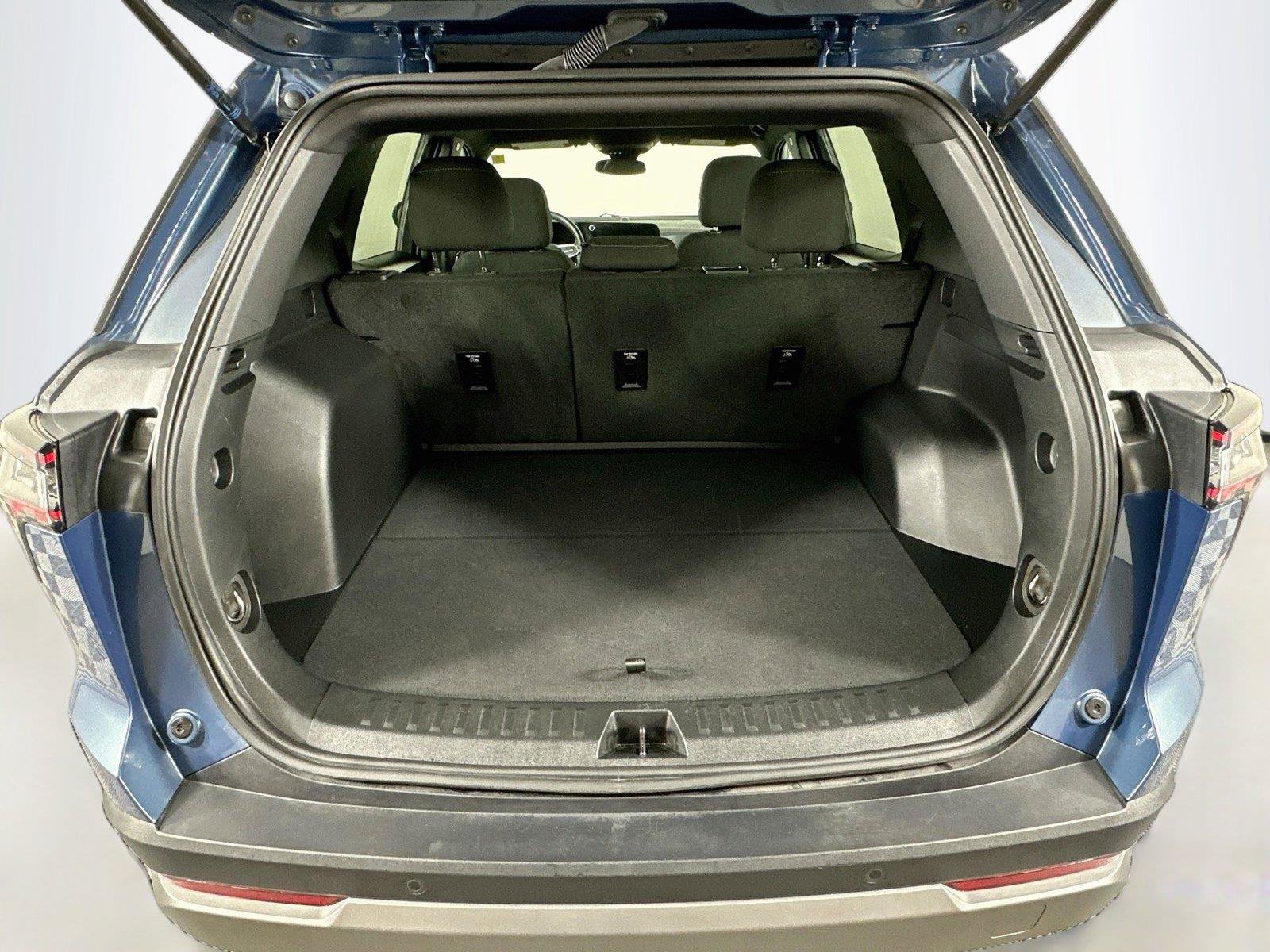 Used 2026 Chevrolet Equinox LT AWD/4WD image 26