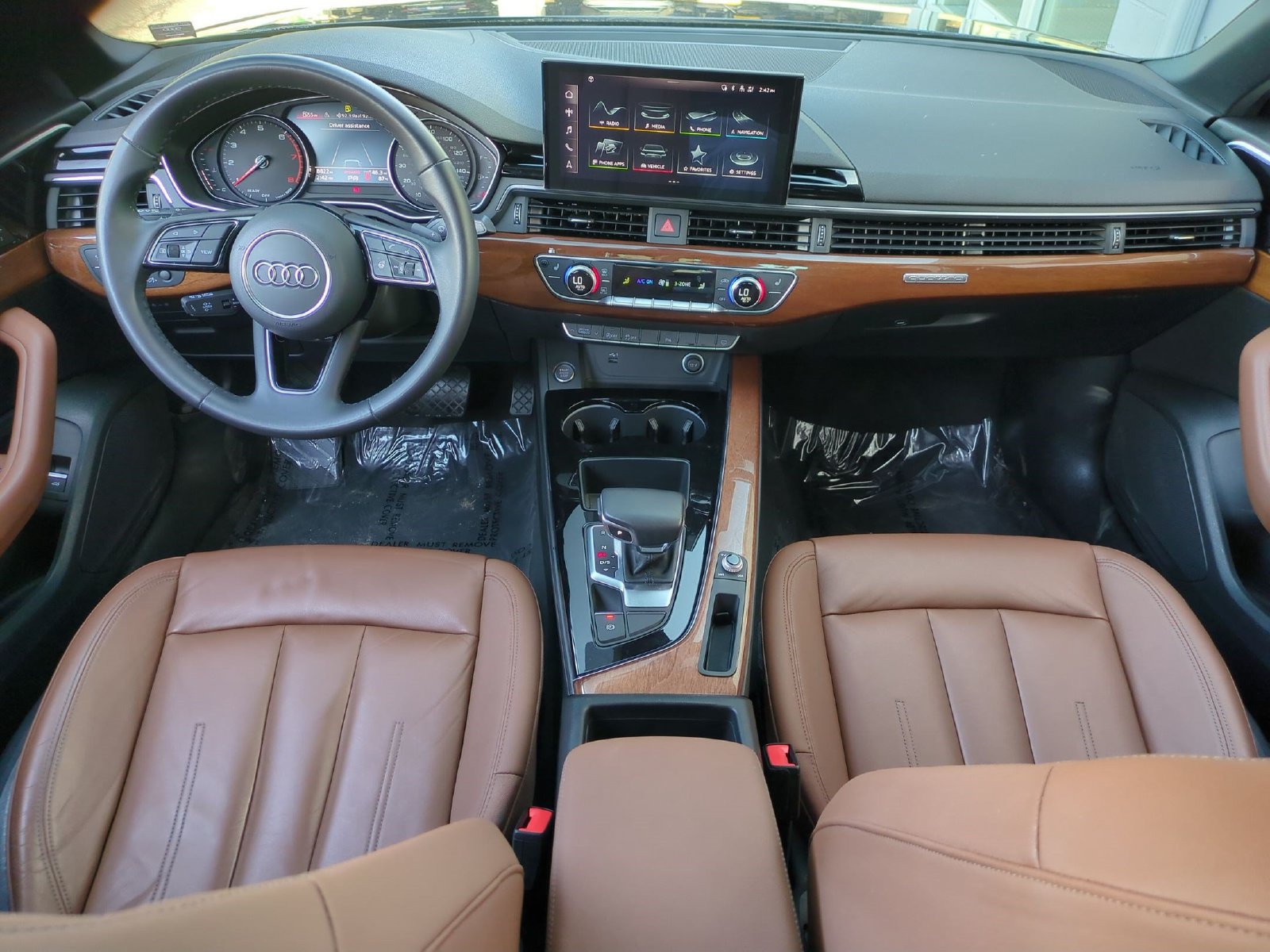 Used 2023 Audi A4 2.0T Premium w/ Convenience Package AWD/4WD image 7