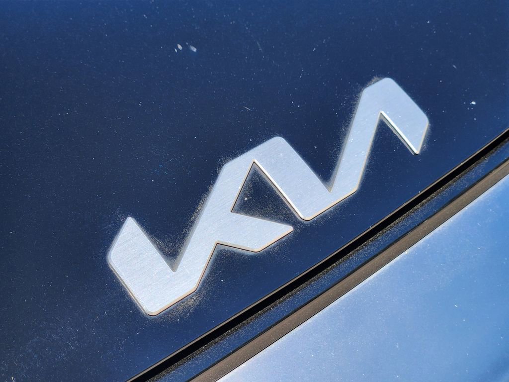 Certified 2023 Kia Sportage SX image 17