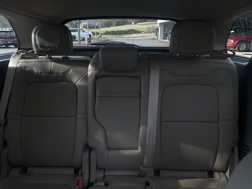 Used 2023 Lincoln Corsair Grand Touring w/ Equipment Group 301A image 10