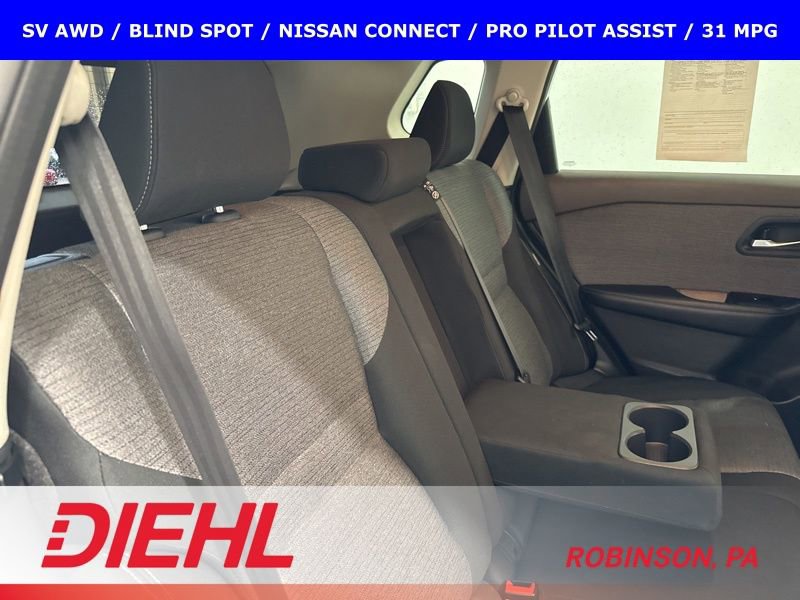 Used 2022 Nissan Rogue SV image 10