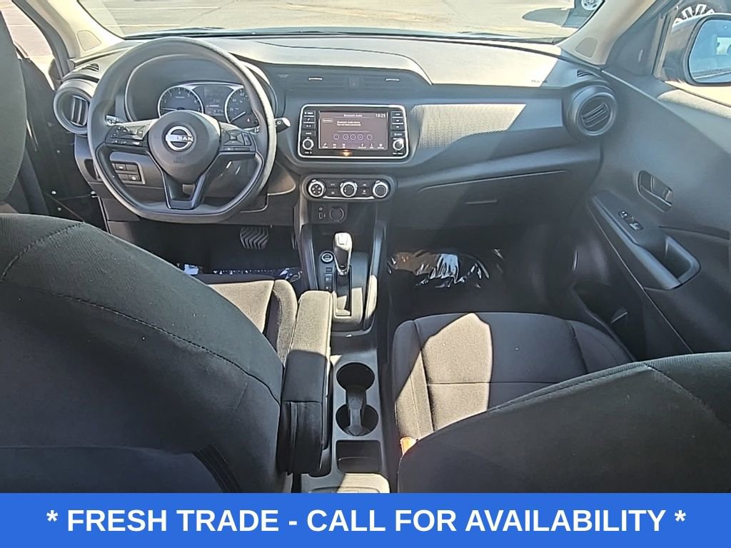 Used 2023 Nissan Kicks S image 11