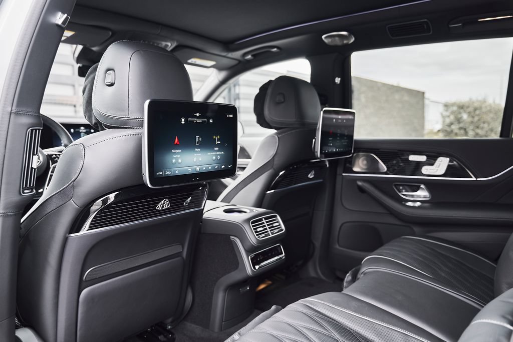 Used 2026 Mercedes-Benz Maybach GLS 600 4MATIC image 37