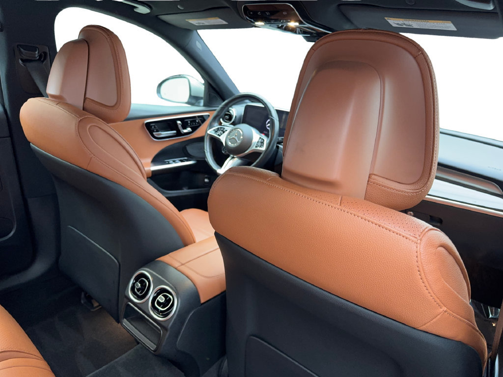 Used 2022 Mercedes-Benz C 300 Sedan image 40