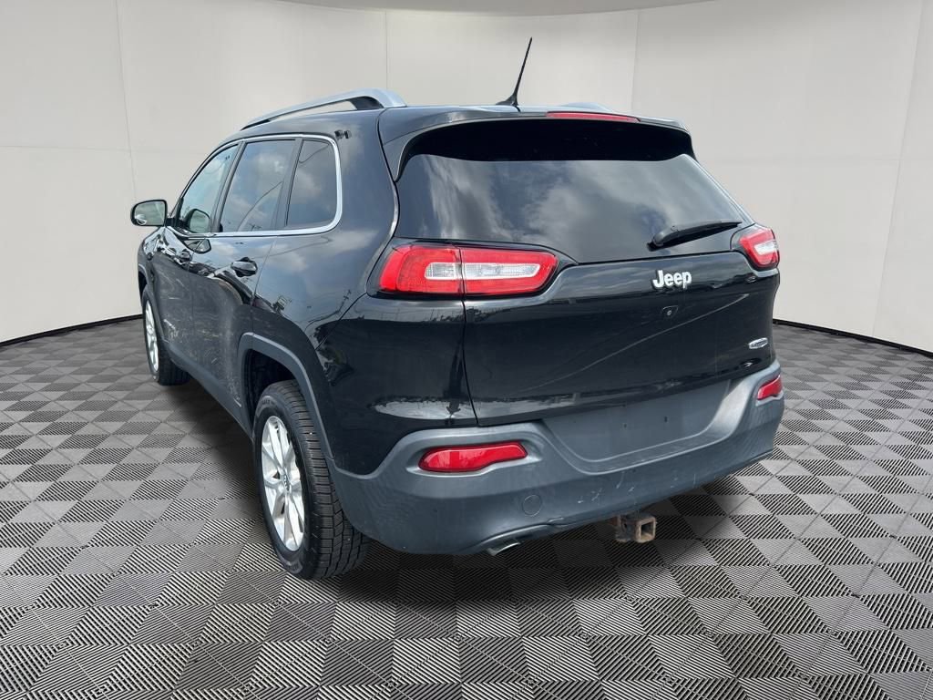 Used 2015 Jeep Cherokee Latitude image 3