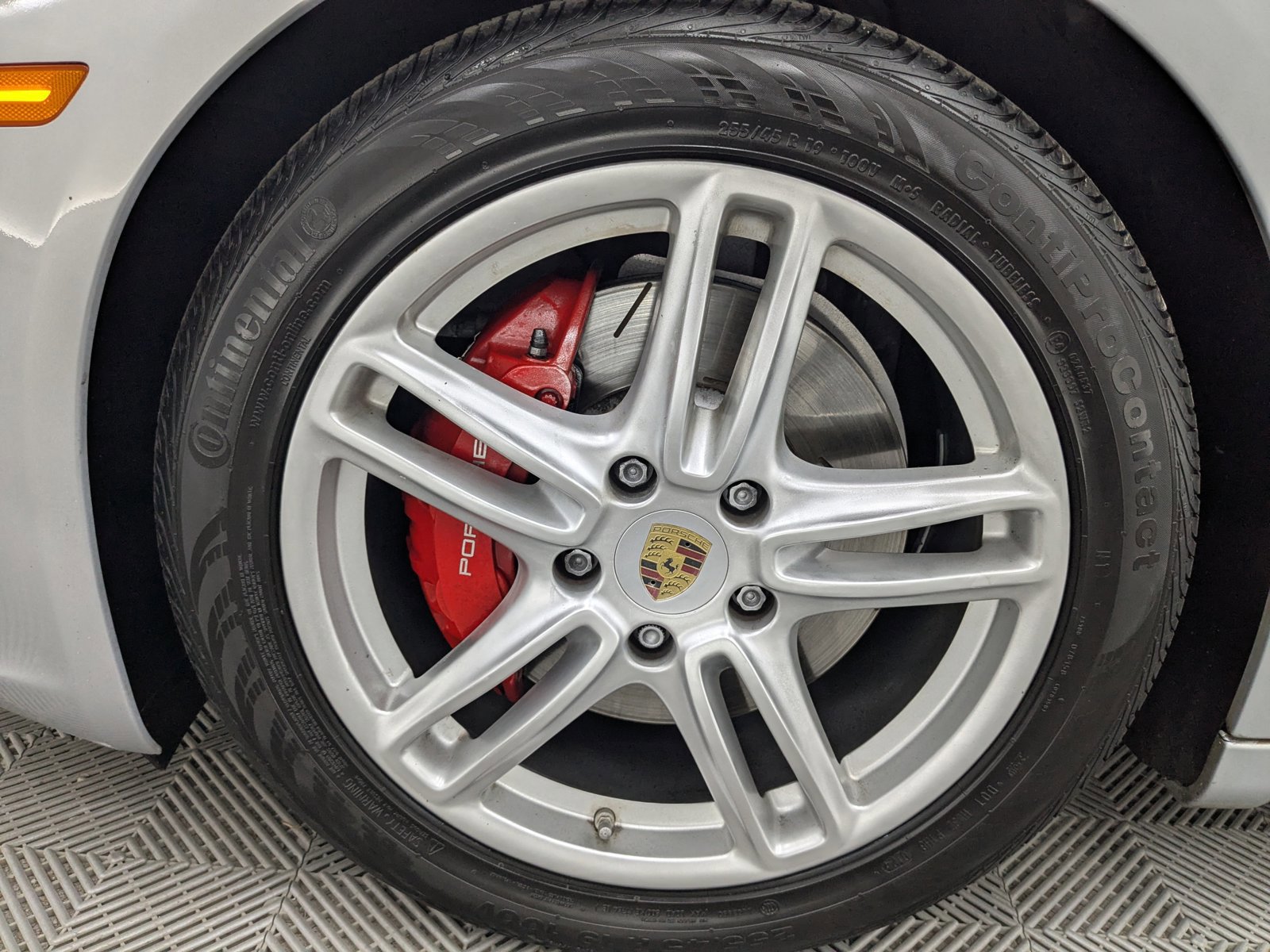 Used 2015 Porsche Panamera 4 image 15