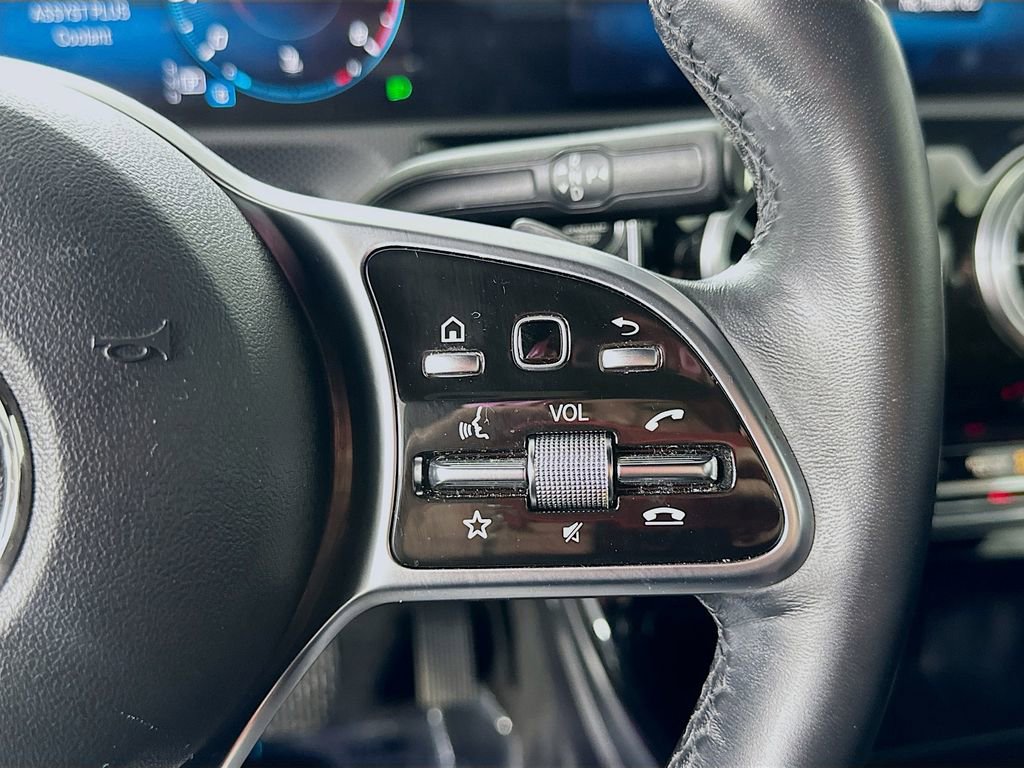 Used 2022 Mercedes-Benz A 220 4MATIC image 22