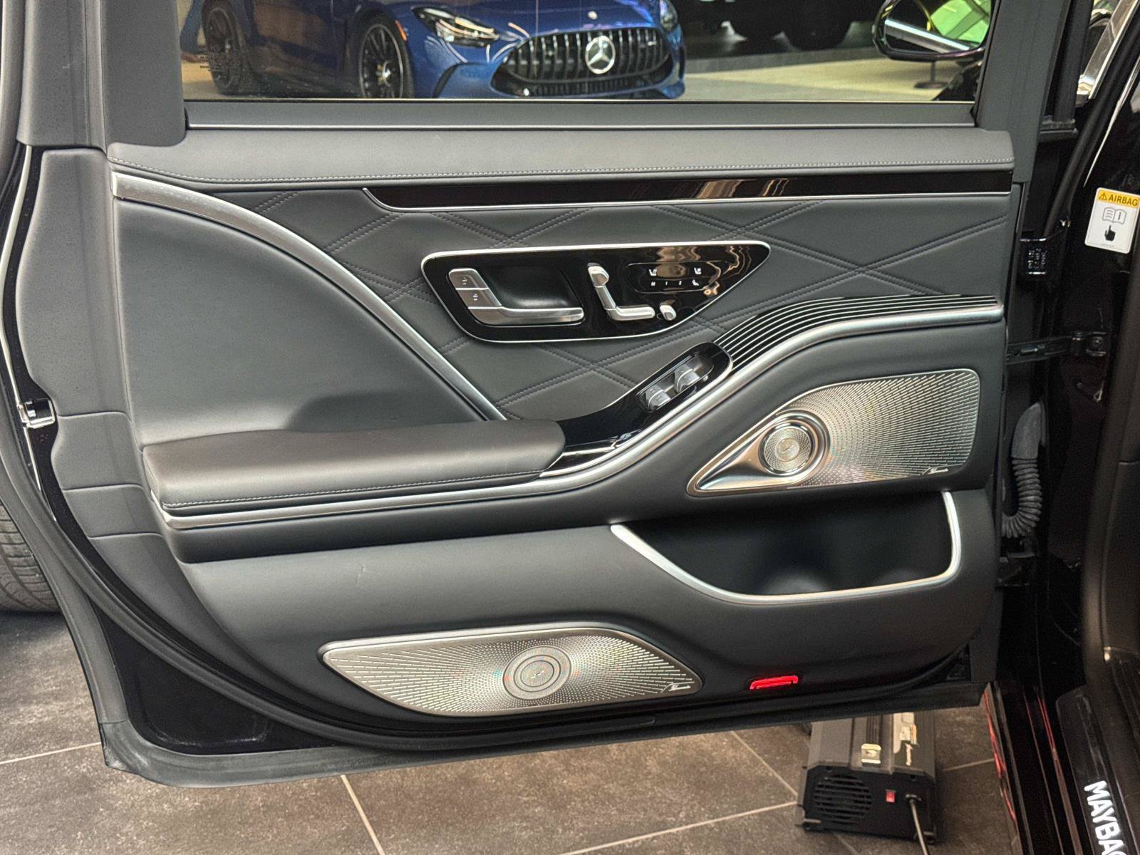 Certified 2024 Mercedes-Benz Maybach S 680 4MATIC image 10