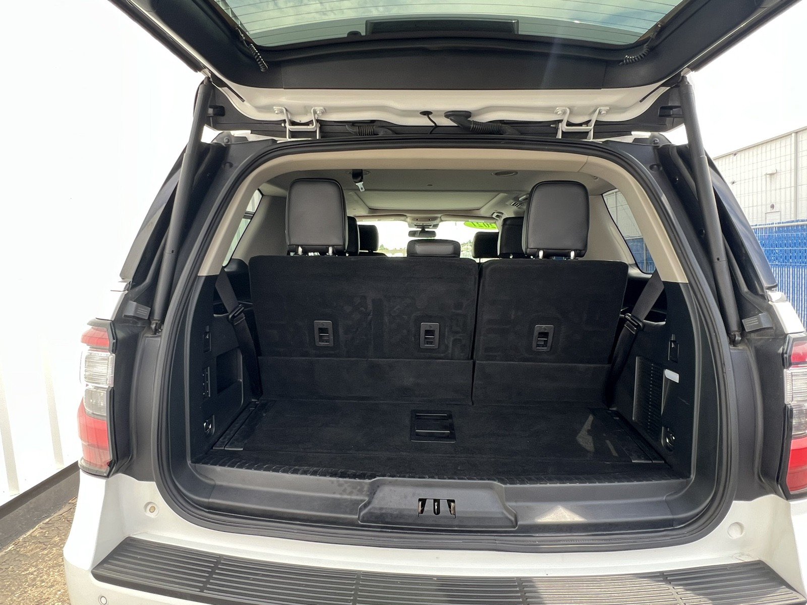 Used 2021 Ford Expedition Platinum AWD/4WD image 11