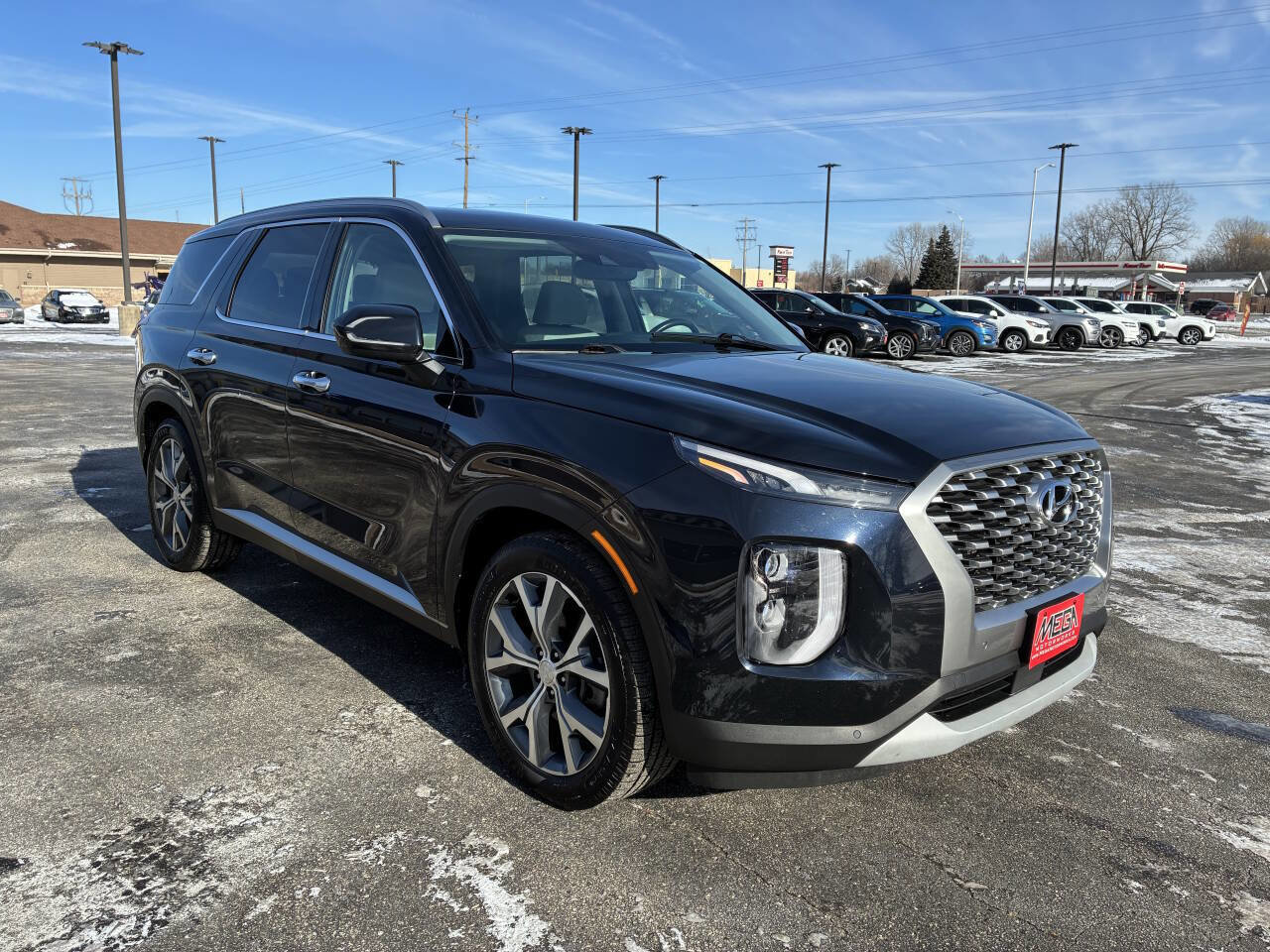 Used 2021 Hyundai Palisade SEL w/ Premium Package image 2
