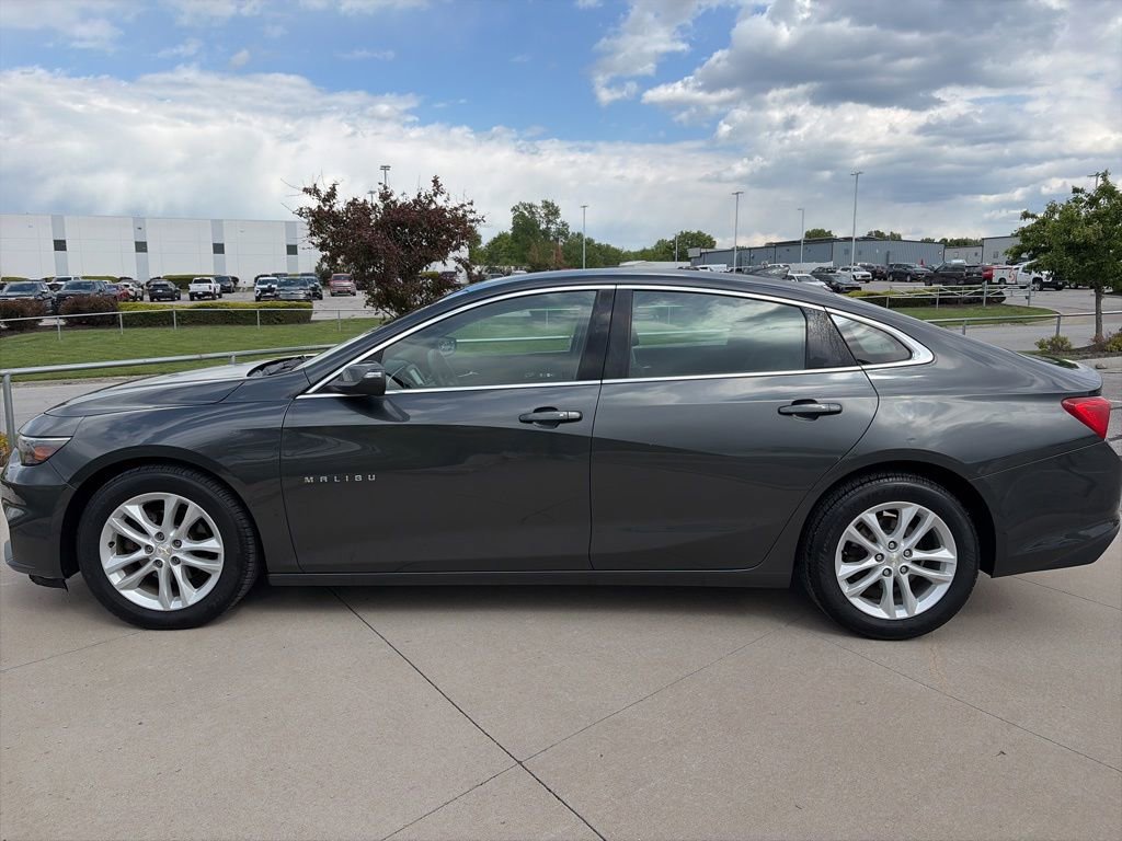 Used 2016 Chevrolet Malibu LT FWD image 5