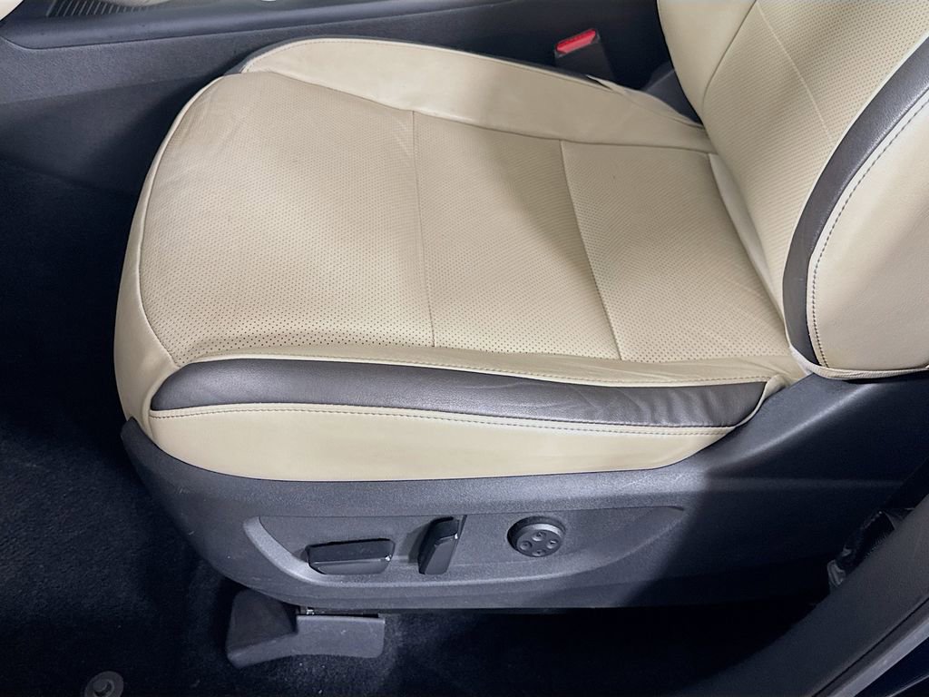 Used 2022 INFINITI QX50 Luxe FWD image 24
