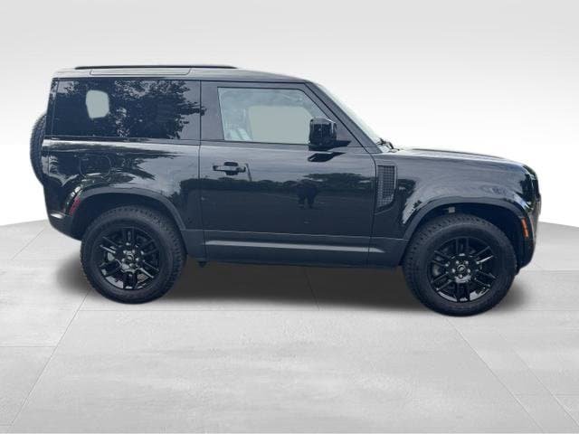 Used 2023 Land Rover Defender 90 S AWD/4WD image 2