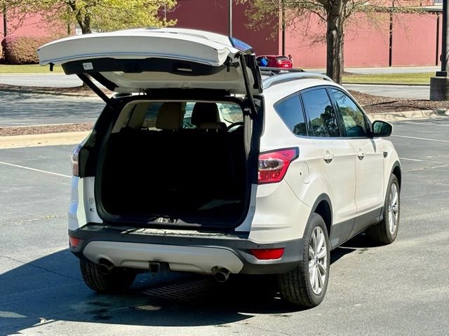 Used 2017 Ford Escape Titanium image 18