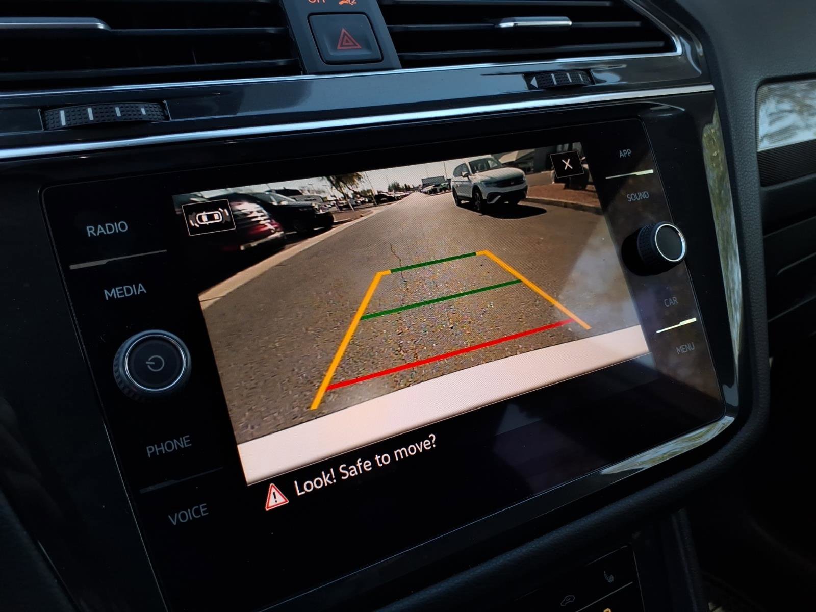 Certified 2022 Volkswagen Tiguan SE image 26