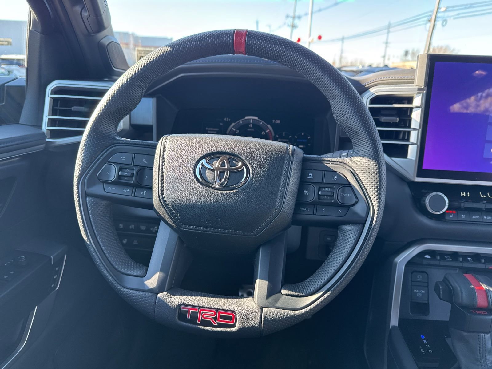 Used 2025 Toyota Sequoia Platinum image 18