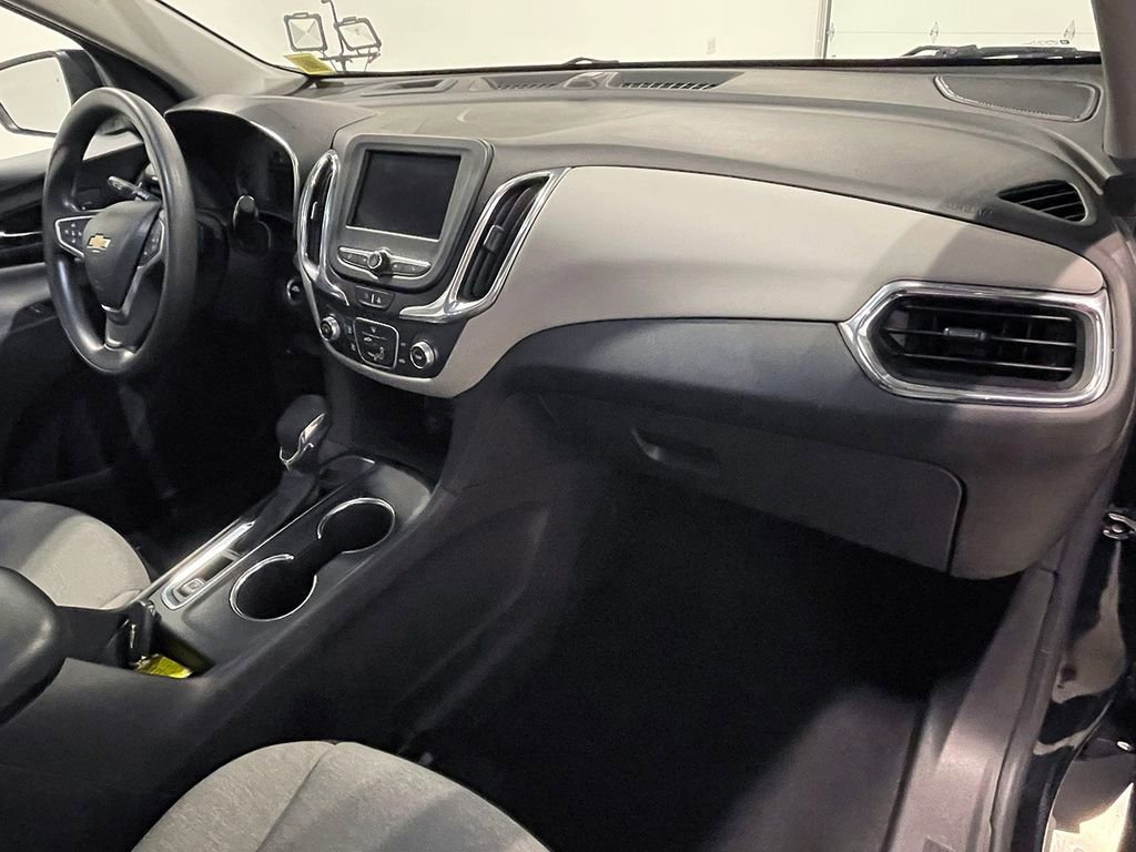 Used 2023 Chevrolet Equinox LS w/ Midnight Edition FWD image 23