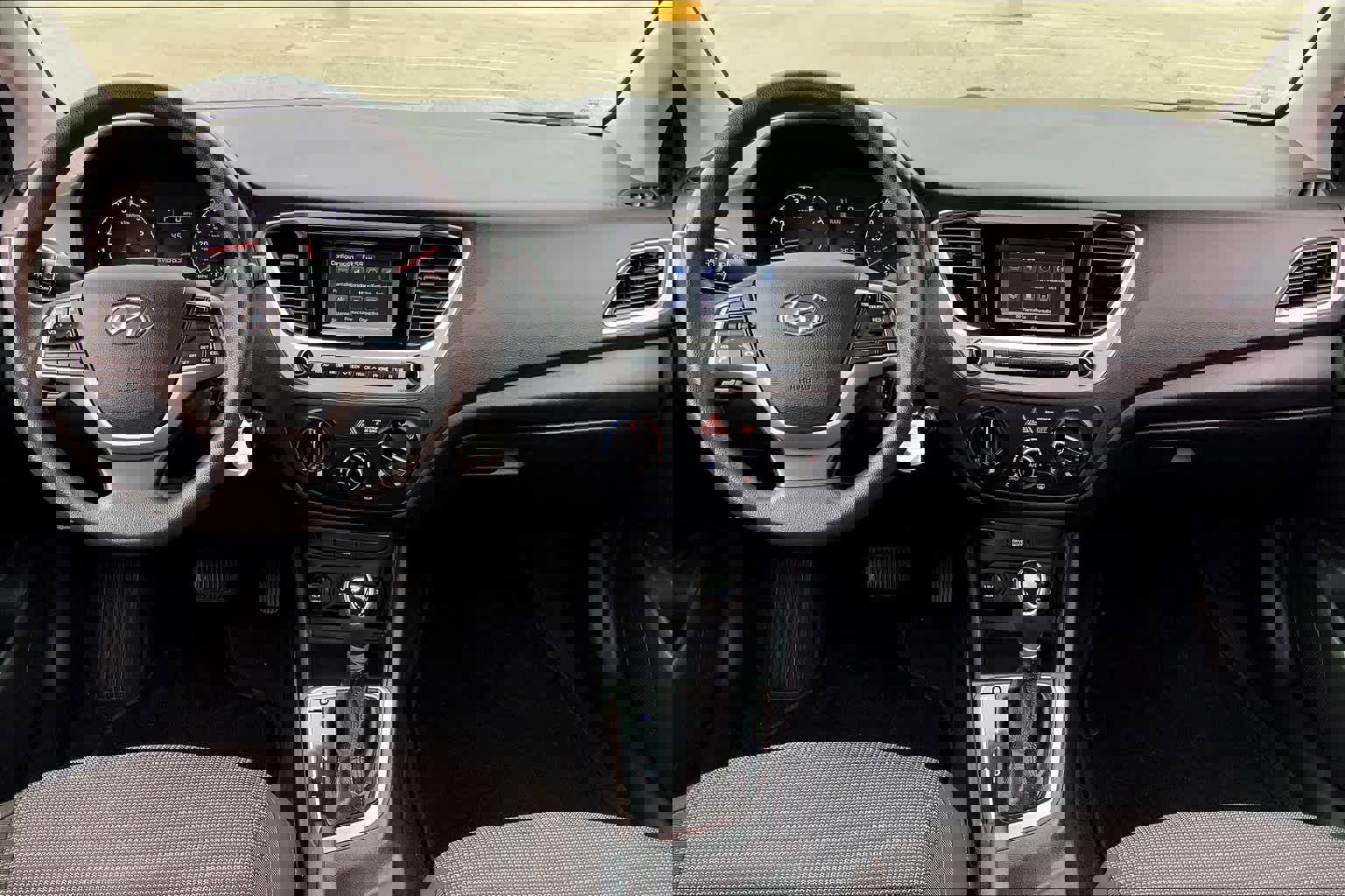 Used 2021 Hyundai Accent SE image 14