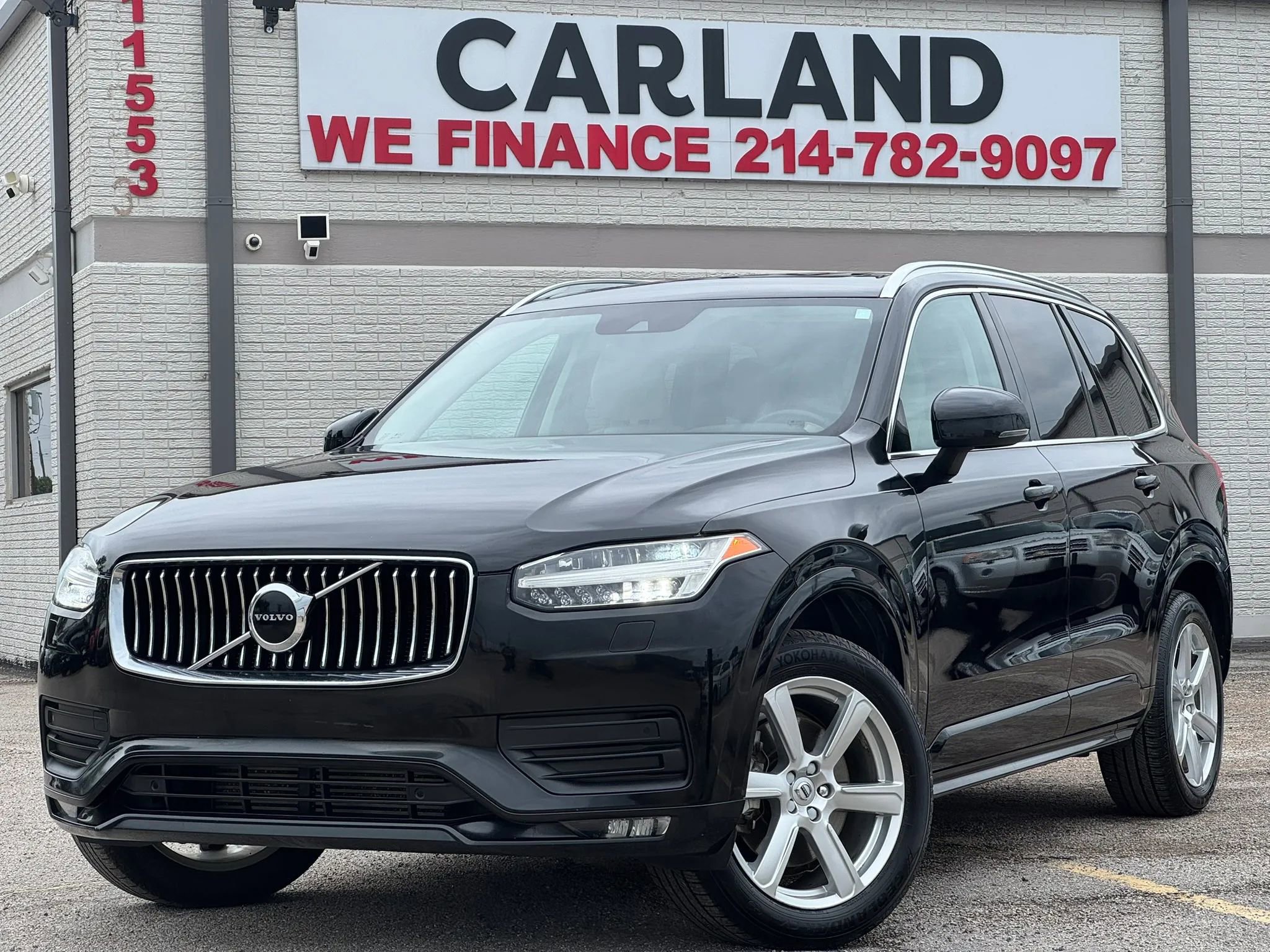 Used 2021 Volvo XC90 T5 Momentum w/ Climate Package FWD image 1
