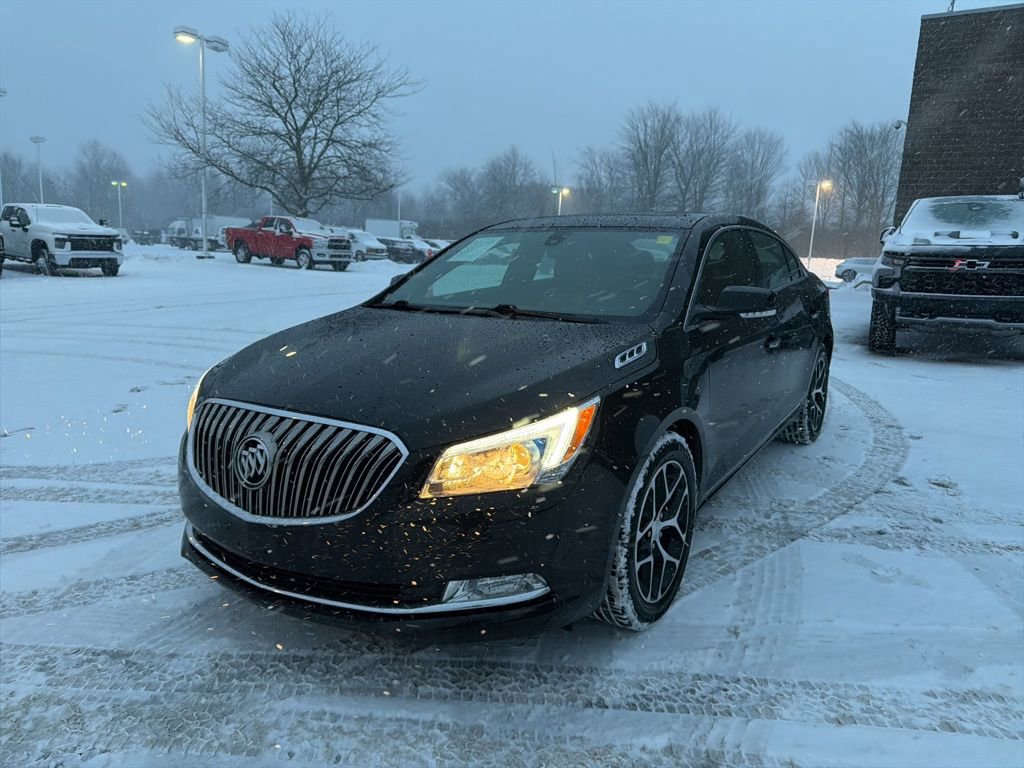 Used 2016 Buick LaCrosse Sport Touring image 4