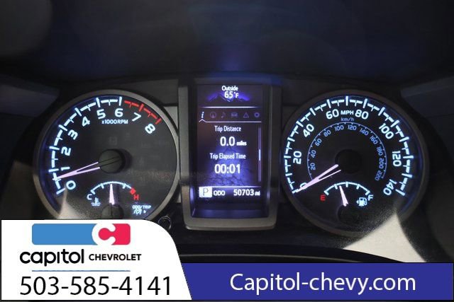 Used 2018 Toyota Tacoma TRD Sport AWD/4WD image 18