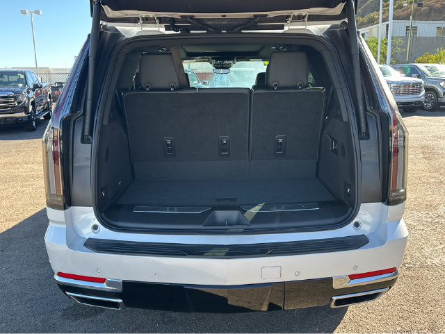 Certified 2025 Cadillac Escalade Premium Luxury RWD image 31