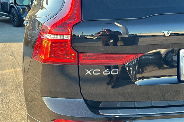 Certified 2025 Volvo XC60 T8 Plus w/ Protection Package Premier AWD/4WD image 24