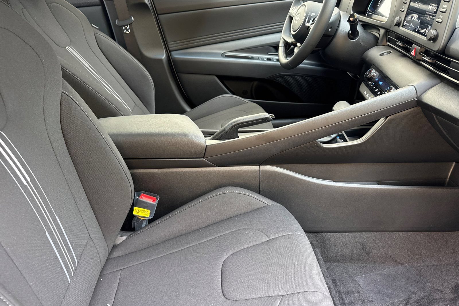 New 2026 Hyundai Elantra Sport FWD image 15