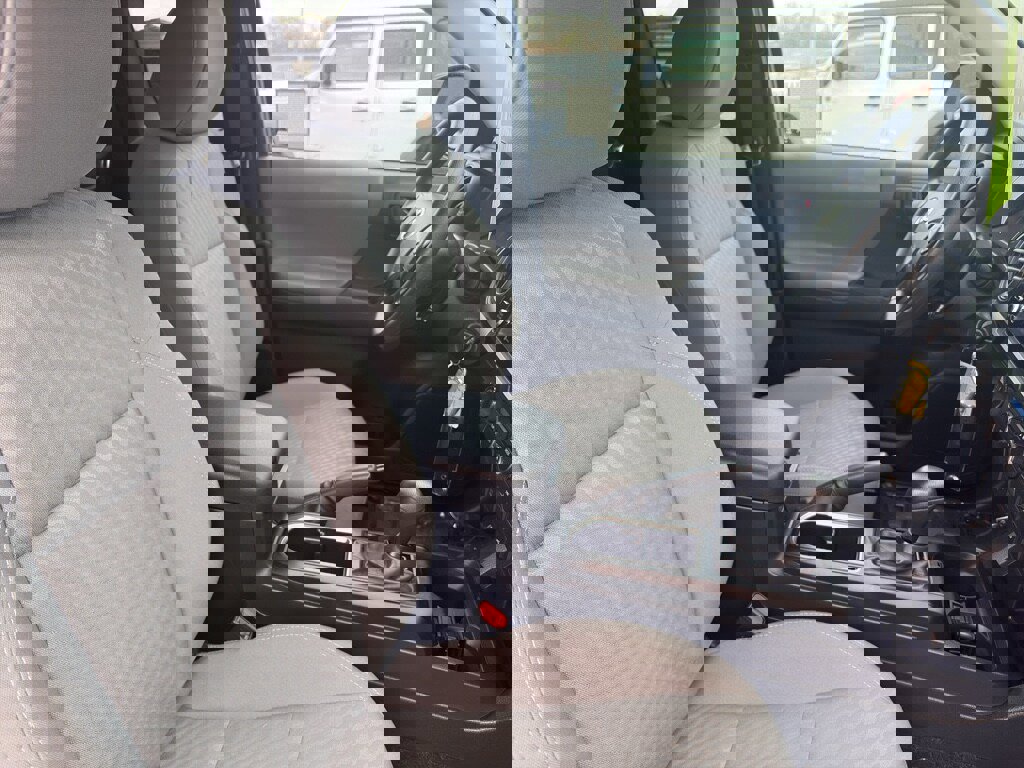 Used 2022 Toyota Tacoma SR w/ SX Package image 21