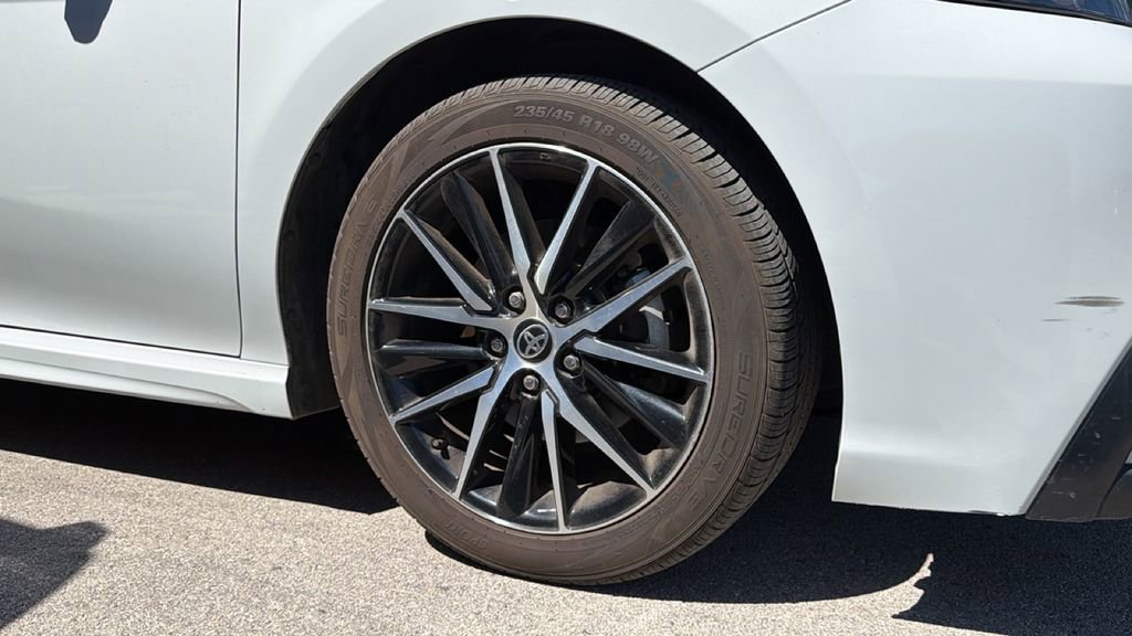 Certified 2024 Toyota Camry SE image 4