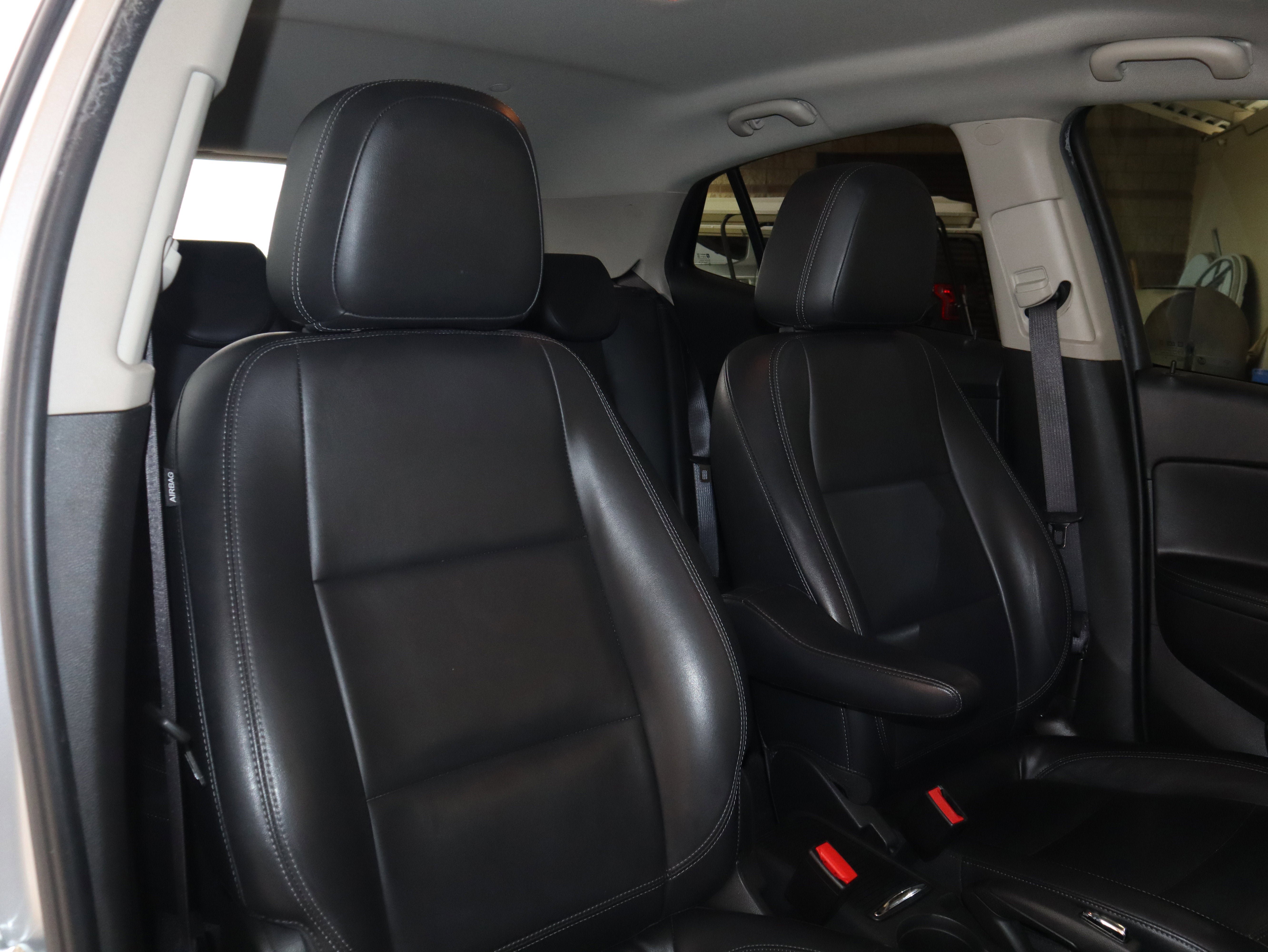 Used 2019 Buick Encore Essence AWD/4WD image 41