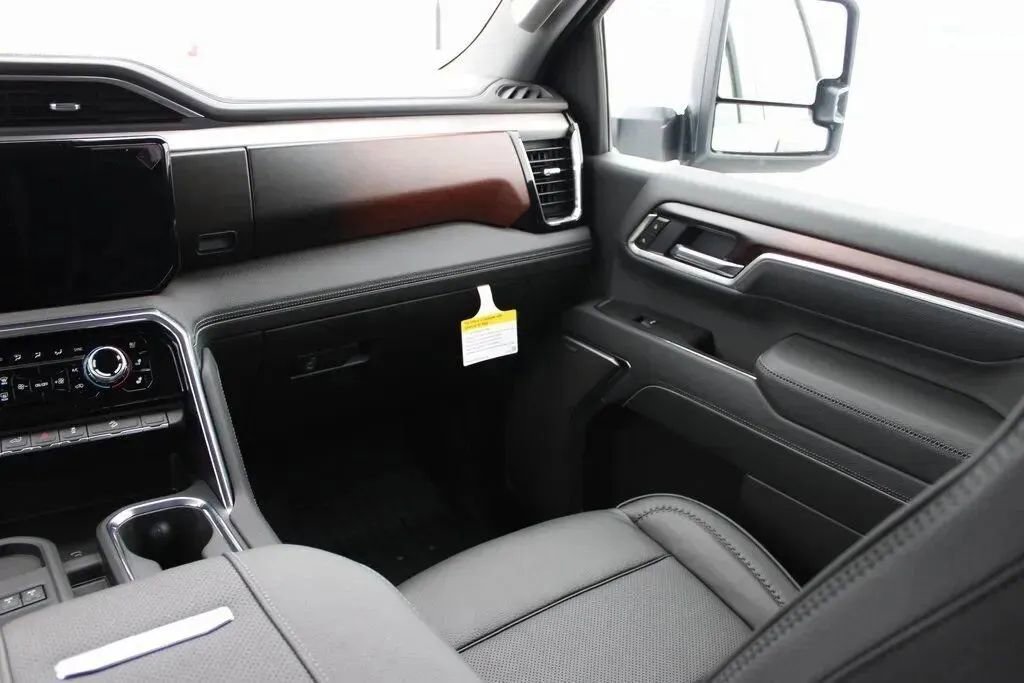 New 2026 GMC Sierra 3500 Denali image 32