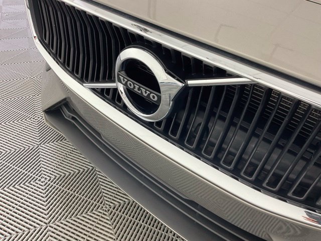 Used 2021 Volvo S60 T5 Momentum FWD image 9