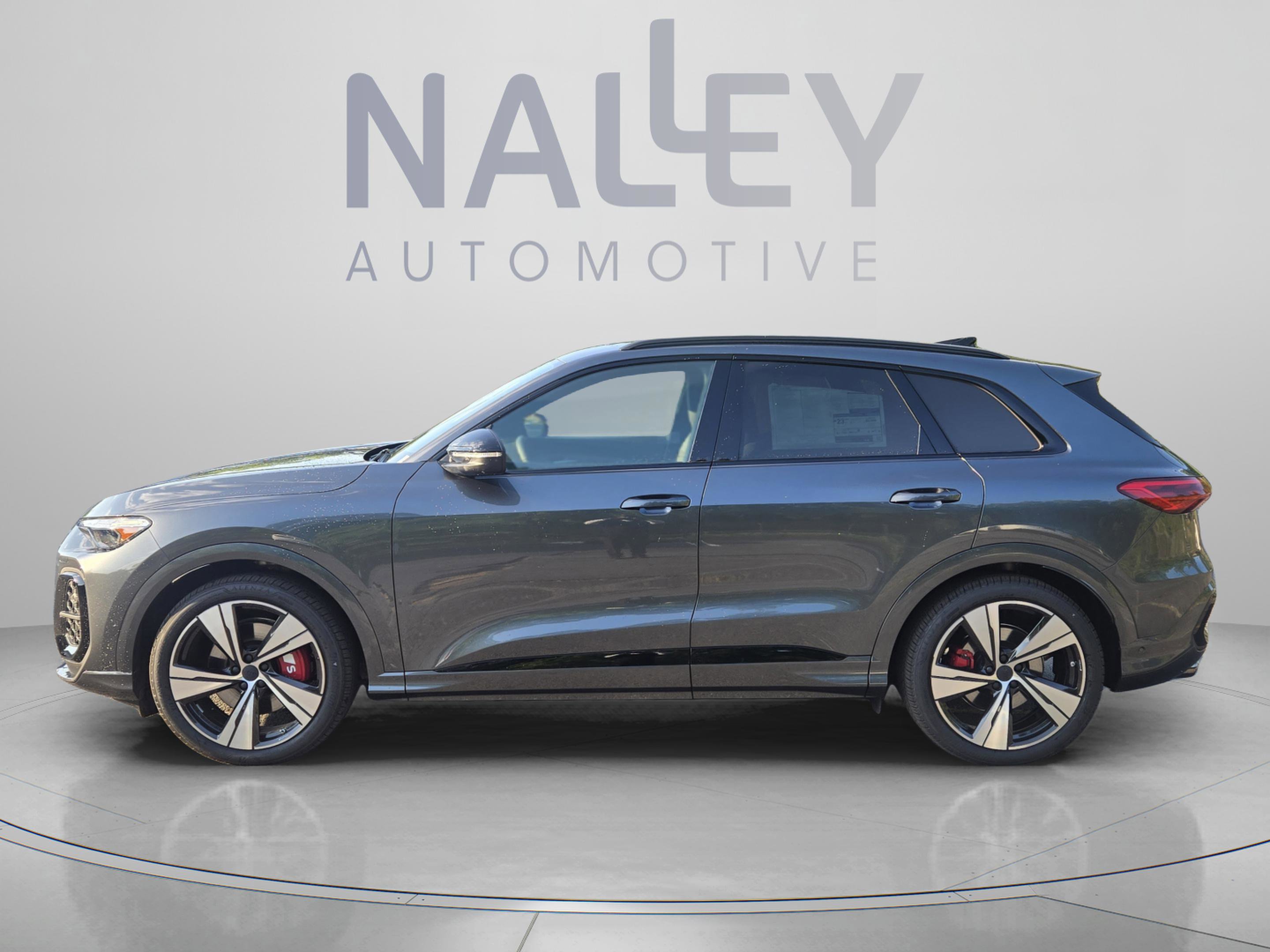 New 2026 Audi SQ5 Premium Plus AWD/4WD image 2