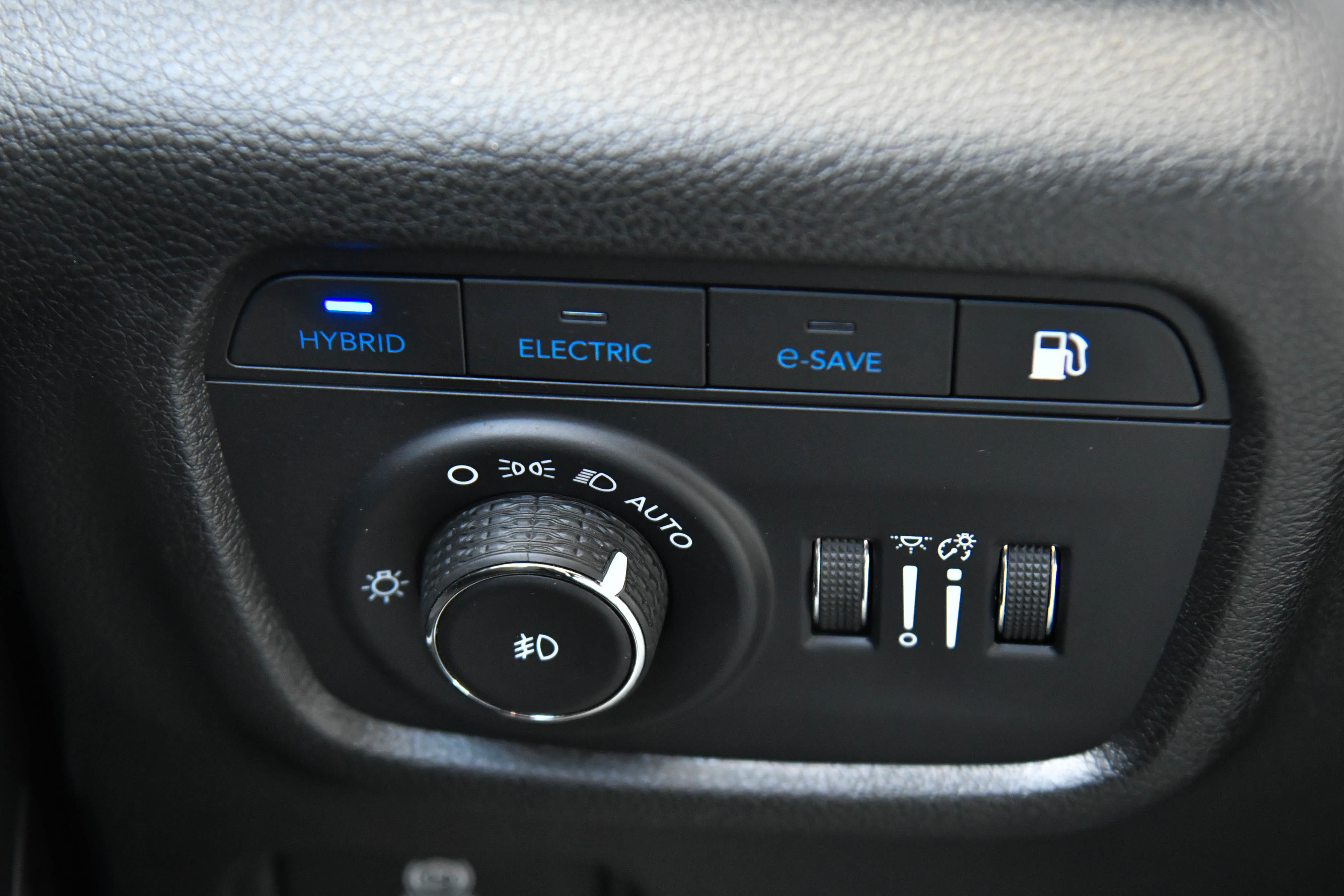 Used 2023 Jeep Grand Cherokee 4WD 4xe image 36