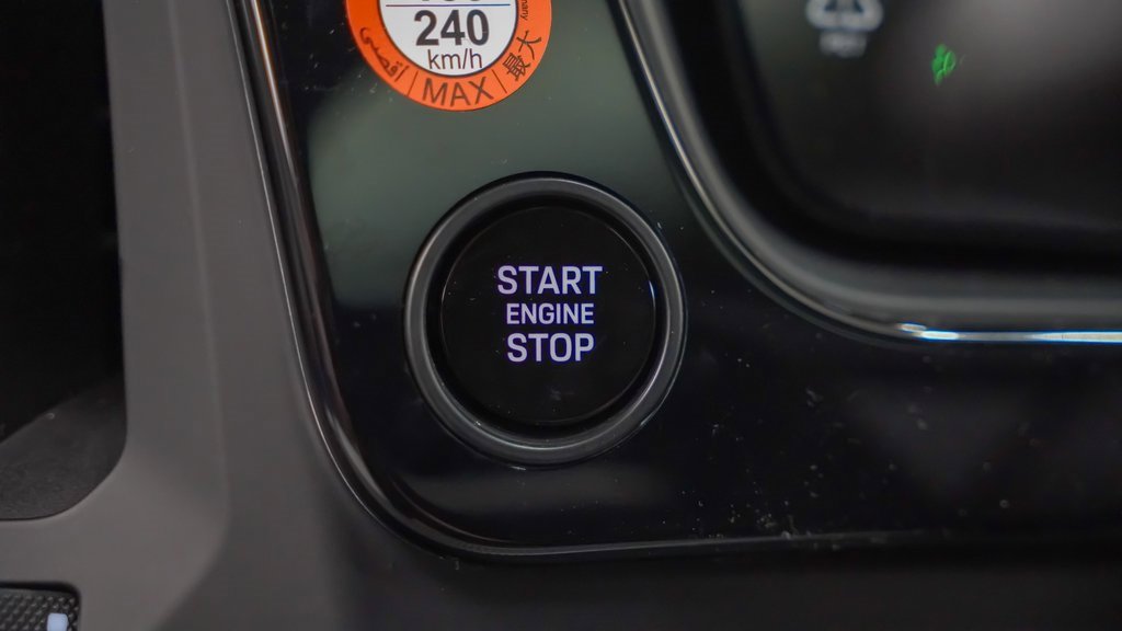 New 2025 Porsche Cayenne Coupe image 25