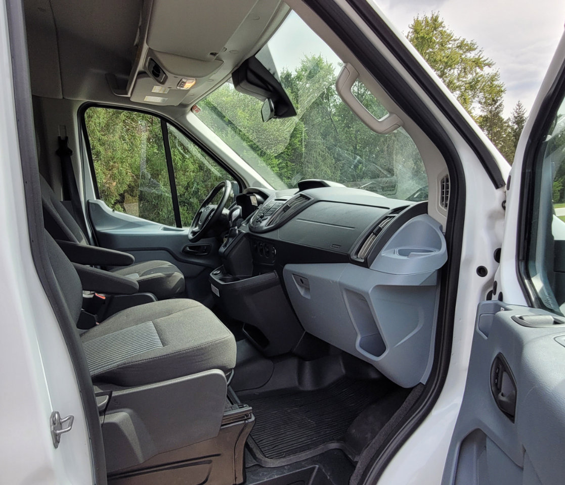 Used 2019 Ford Transit 150 XLT image 14