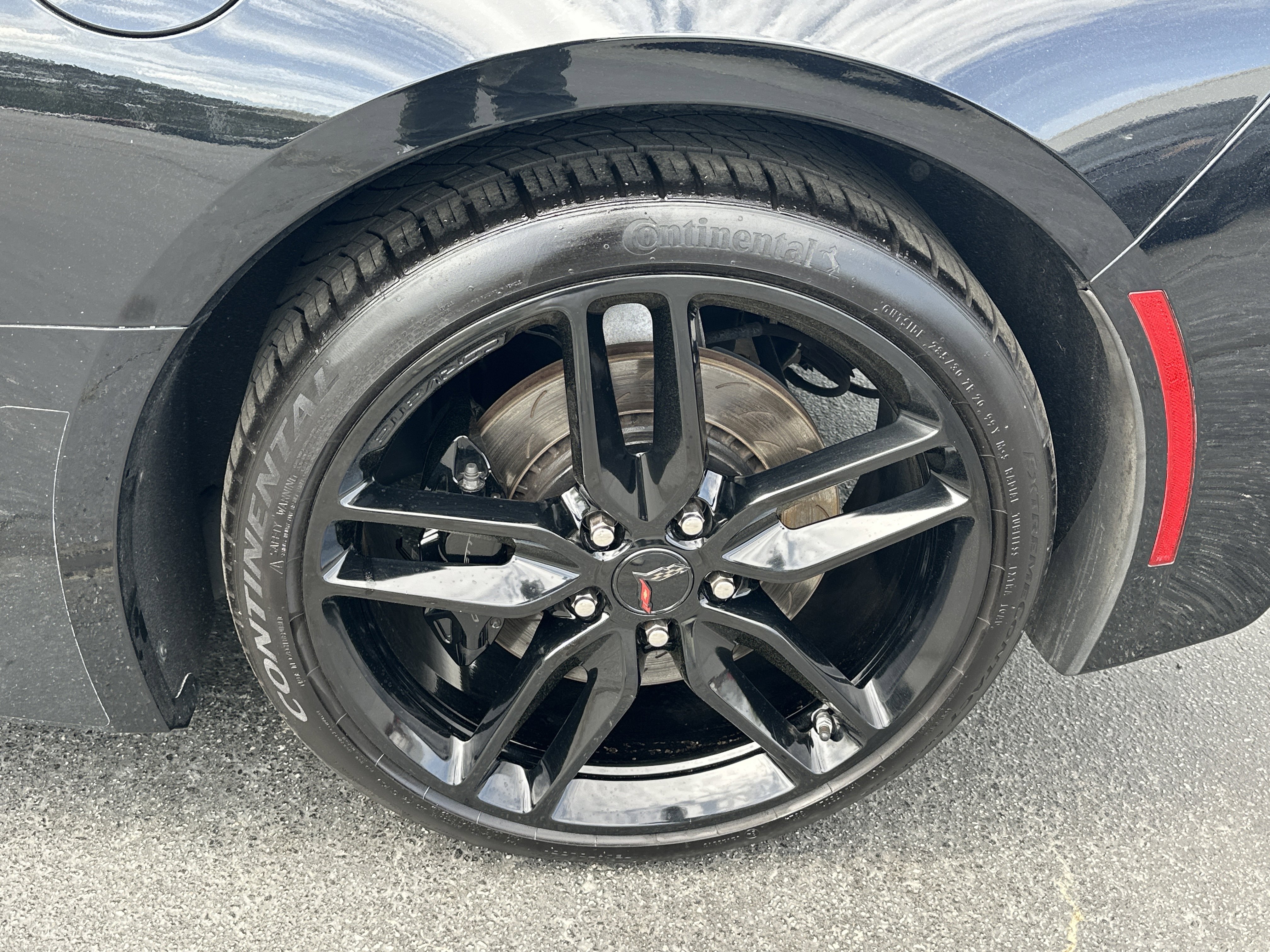Used 2017 Chevrolet Corvette Stingray Coupe w/ Carbon Flash Badge Package RWD image 19