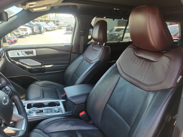Used 2023 Ford Explorer Platinum w/ Technology Package AWD/4WD image 10