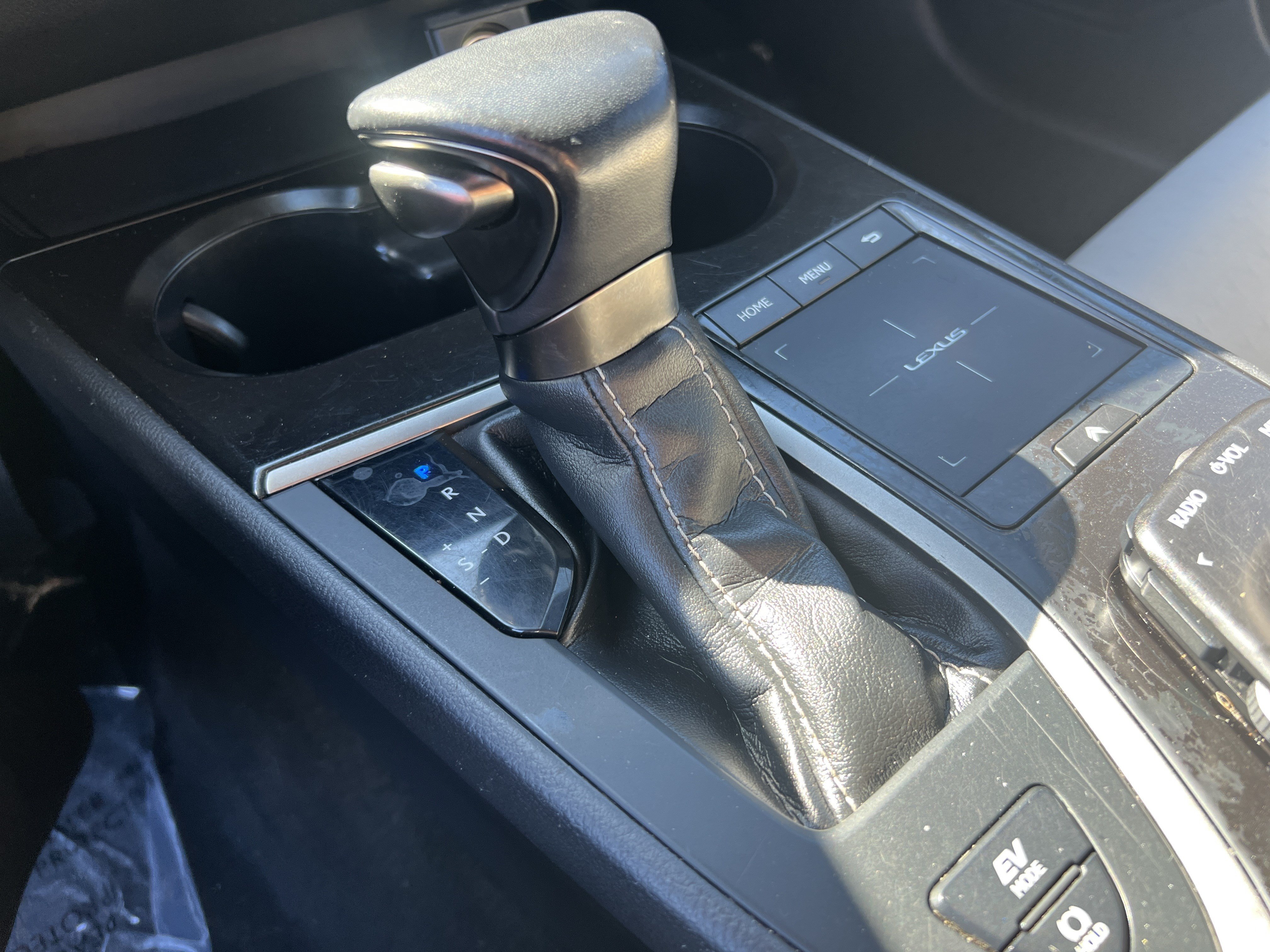 Used 2021 Lexus UX 250h w/ Accessory Package (Z1) AWD/4WD image 26