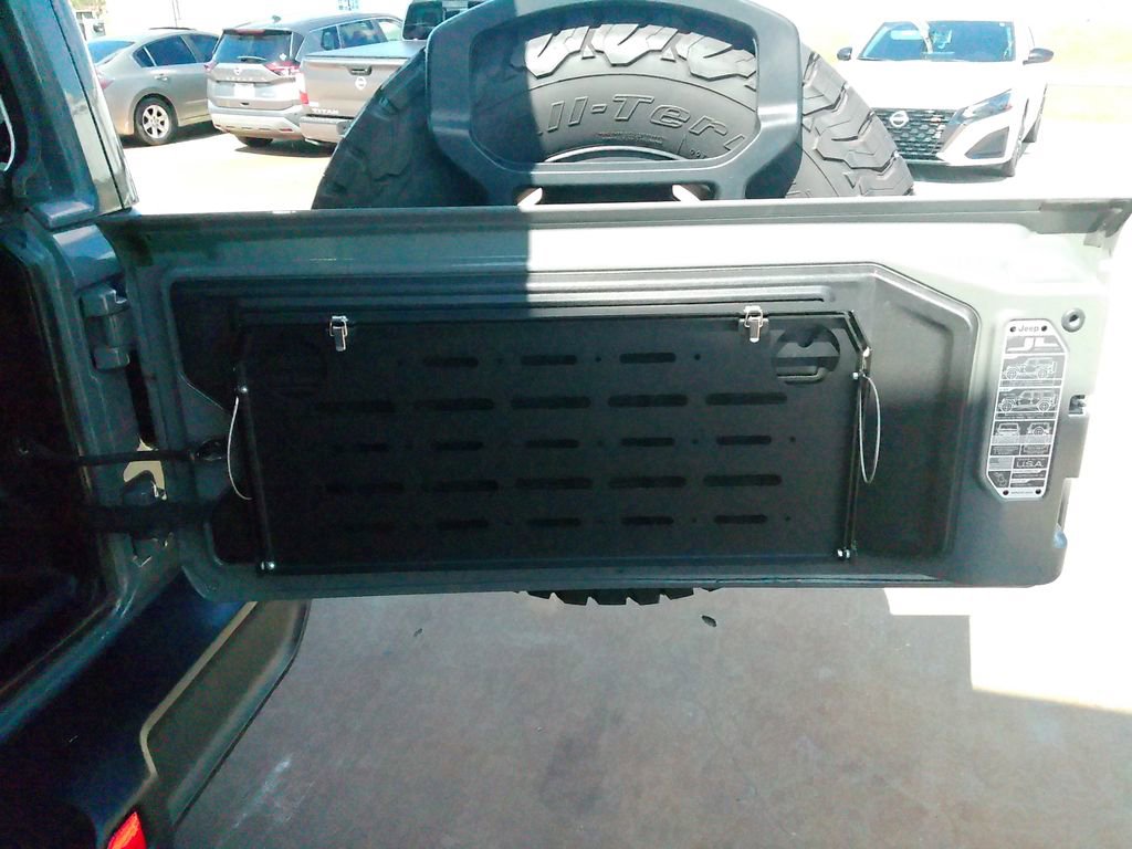 Used 2022 Jeep Wrangler Unlimited Rubicon 4xe image 27